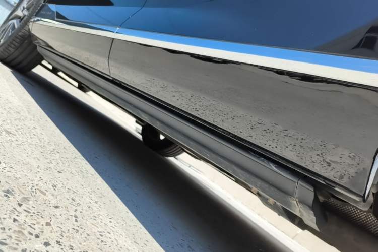 Used GAC Trumpchi GS8 2024 Dual-Motor Series 2.0TM Two-Wheel Drive Premium Edition Left Side Sill