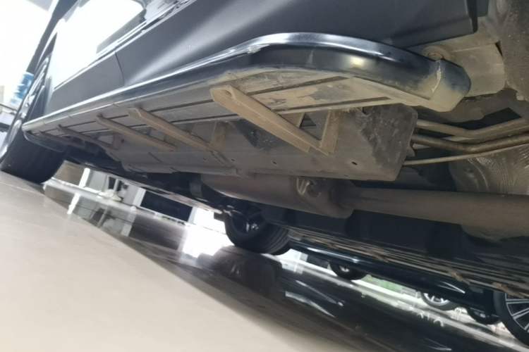 Used GAC Trumpchi GS8 2024 Linghang Series 2.0 TGDI Two-Wheel Drive Luxury Smart Connectivity Version Left Side Sill
