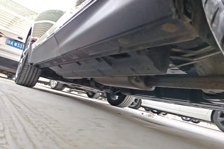 Used GAC Trumpchi GS8 2024 Linghang Series 2.0 TGDI Two-Wheel Drive Luxury Smart Connectivity Version Left Side Sill