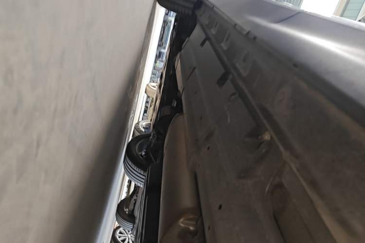 Used GAC Trumpchi GS8 2024 Linghang Series 2.0 TGDI Two-Wheel Drive Luxury Smart Connectivity Version Left Side Sill