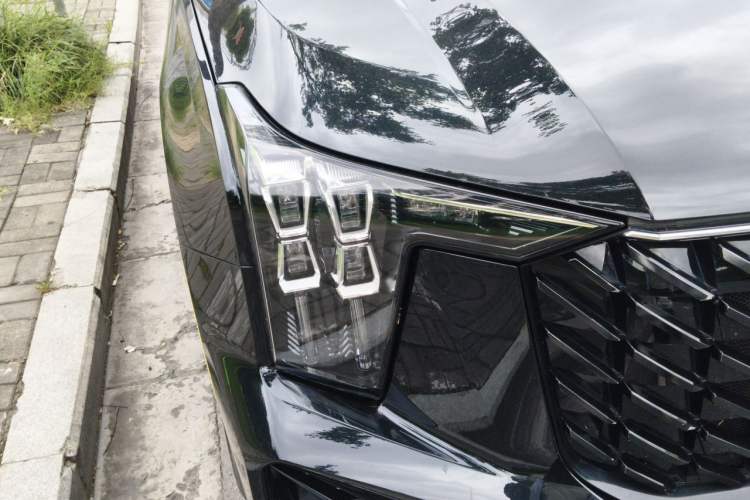 Used GAC Trumpchi GS8 2024 Linghang Series 2.0 TGDI Two-Wheel Drive Luxury Smart Connectivity Version Right Front Headlight