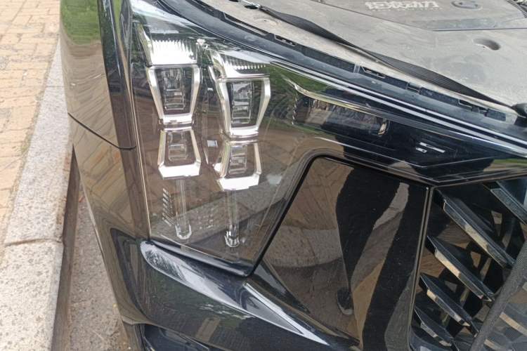 Used GAC Trumpchi GS8 2024 Linghang Series 2.0 TGDI Two-Wheel Drive Luxury Smart Connectivity Version Right Front Headlight