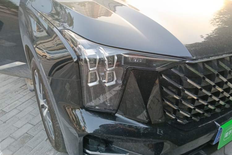 Used GAC Trumpchi GS8 2024 Linghang Series 2.0 TGDI Two-Wheel Drive Luxury Smart Connectivity Version Right Front Headlight