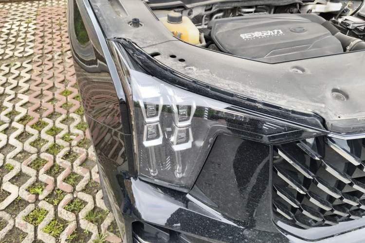 Used GAC Trumpchi GS8 2024 Linghang Series 2.0 TGDI Two-Wheel Drive Luxury Smart Connectivity Version Right Front Headlight