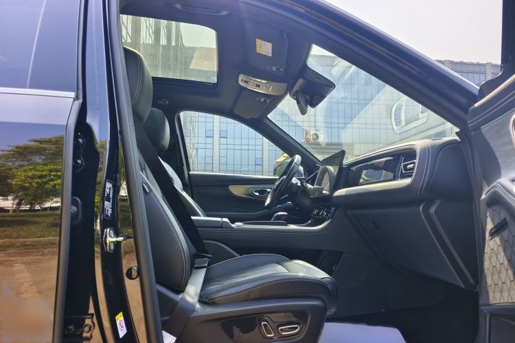 Used GAC Trumpchi GS8 2024 Linghang Series 2.0 TGDI Two-Wheel Drive Luxury Smart Connectivity Version Right Front Seat