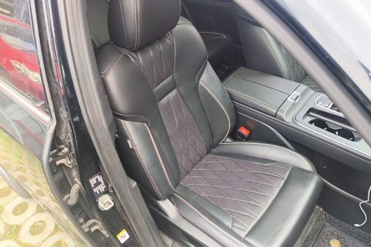 Used GAC Trumpchi GS8 2024 Linghang Series 2.0 TGDI Two-Wheel Drive Luxury Smart Connectivity Version Right Front Seat