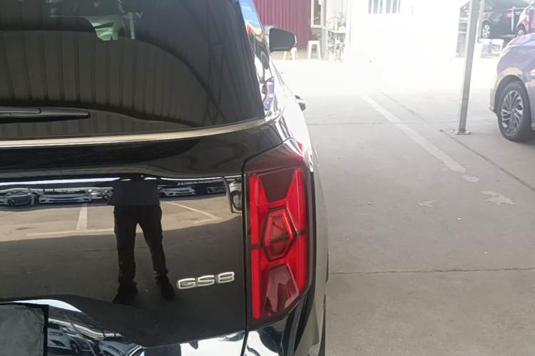 Used GAC Trumpchi GS8 2024 Linghang Series 2.0 TGDI Two-Wheel Drive Luxury Smart Connectivity Version Right Rear Taillight