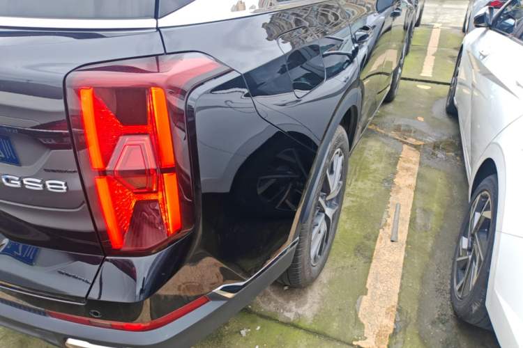 Used GAC Trumpchi GS8 2024 Linghang Series 2.0 TGDI Two-Wheel Drive Luxury Smart Connectivity Version Right Rear Taillight