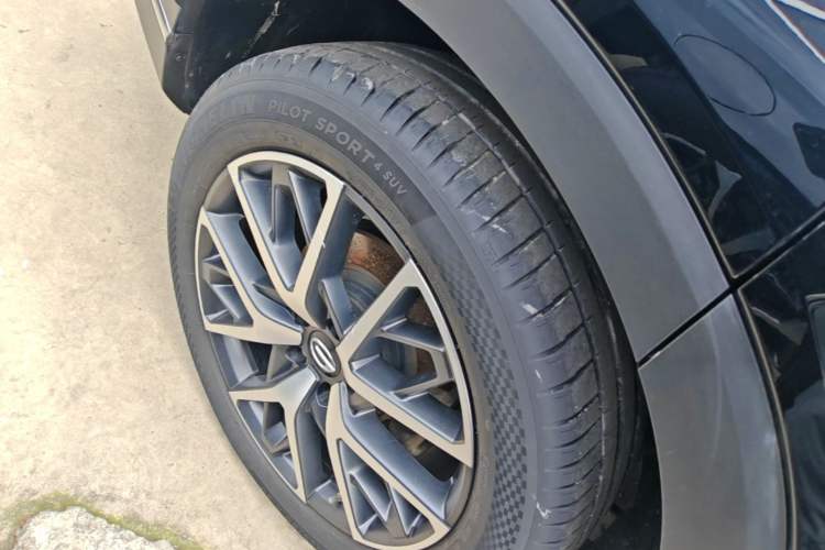 Used GAC Trumpchi GS8 2024 Linghang Series 2.0 TGDI Four-Wheel Drive Luxury Smart Connectivity Version Right Rear Wheel Hub