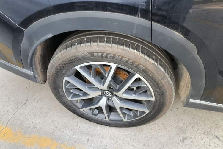 Used GAC Trumpchi GS8 2024 Linghang Series 2.0 TGDI Two-Wheel Drive Luxury Smart Connectivity Version Right Rear Wheel Hub