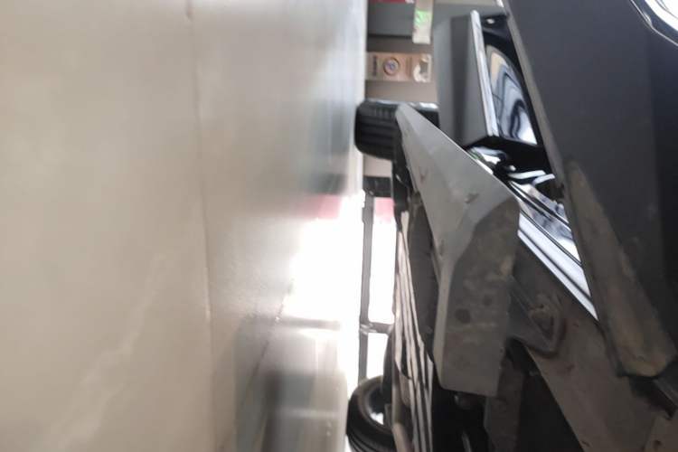 Used GAC Trumpchi GS8 2024 Linghang Series 2.0 TGDI Two-Wheel Drive Luxury Smart Connectivity Version Right Side Sill