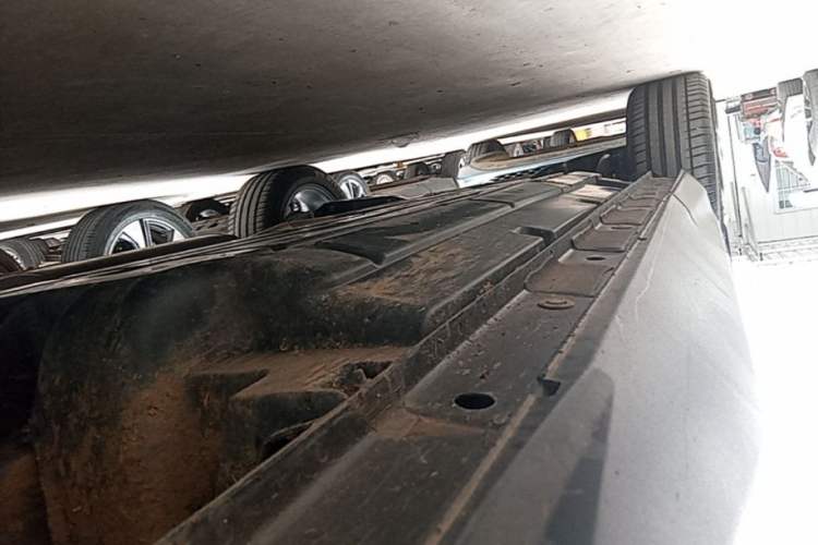 Used GAC Trumpchi GS8 2024 Linghang Series 2.0 TGDI Two-Wheel Drive Luxury Smart Connectivity Version Right Side Sill
