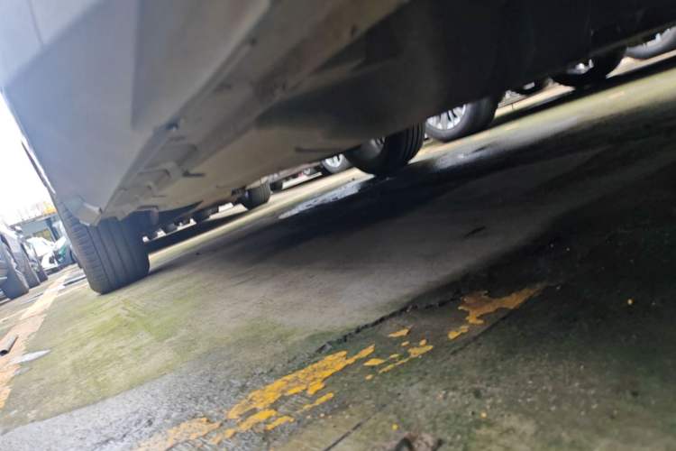 Used GAC Trumpchi GS8 2024 Linghang Series 2.0 TGDI Two-Wheel Drive Luxury Smart Connectivity Version Right Side Sill