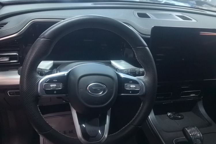 Used GAC Trumpchi GS8 2024 Linghang Series 2.0 TGDI Two-Wheel Drive Luxury Smart Connectivity Version Steering Wheel