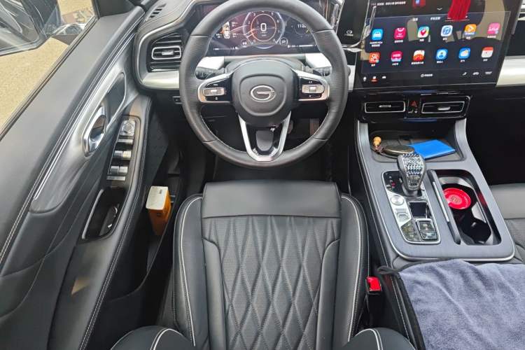 Used GAC Trumpchi GS8 2024 Linghang Series 2.0 TGDI Four-Wheel Drive Luxury Smart Connectivity Version Steering Wheel