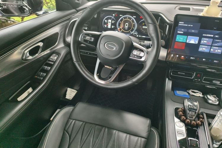 Used GAC Trumpchi GS8 2024 Linghang Series 2.0 TGDI Two-Wheel Drive Luxury Smart Connectivity Version Steering Wheel