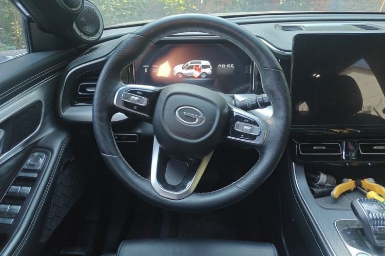 Used GAC Trumpchi GS8 2024 Linghang Series 2.0 TGDI Two-Wheel Drive Luxury Smart Connectivity Version Steering Wheel