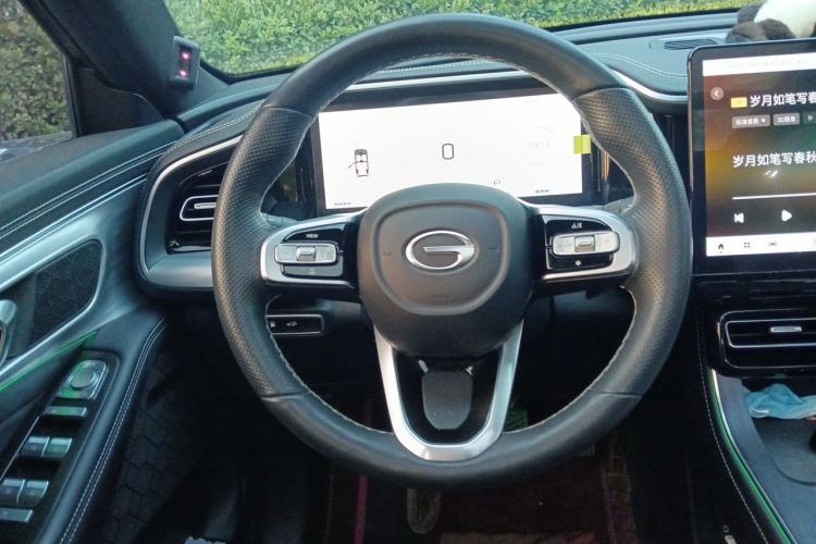 Used GAC Trumpchi GS8 2024 Linghang Series 2.0 TGDI Two-Wheel Drive Luxury Smart Connectivity Version Steering Wheel