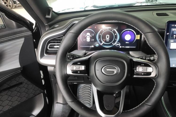 Used GAC Trumpchi GS8 2024 Linghang Series 2.0 TGDI Two-Wheel Drive Luxury Smart Connectivity Version Steering Wheel