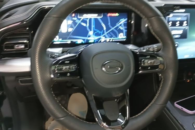 Used GAC Trumpchi GS8 2024 Dual-Motor Series 2.0TM Two-Wheel Drive Premium Edition Steering Wheel