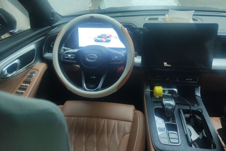 Used GAC Trumpchi GS8 2024 Linghang Series 2.0 TGDI Two-Wheel Drive Luxury Smart Connectivity Version Steering Wheel