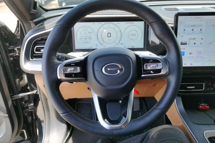 Used GAC Trumpchi GS8 2024 Linghang Series 2.0 TGDI Two-Wheel Drive Luxury Smart Connectivity Version Steering Wheel