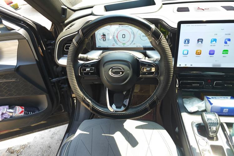 Used GAC Trumpchi GS8 2024 Dual-Motor Series 2.0TM Two-Wheel Drive Premium Edition Steering Wheel