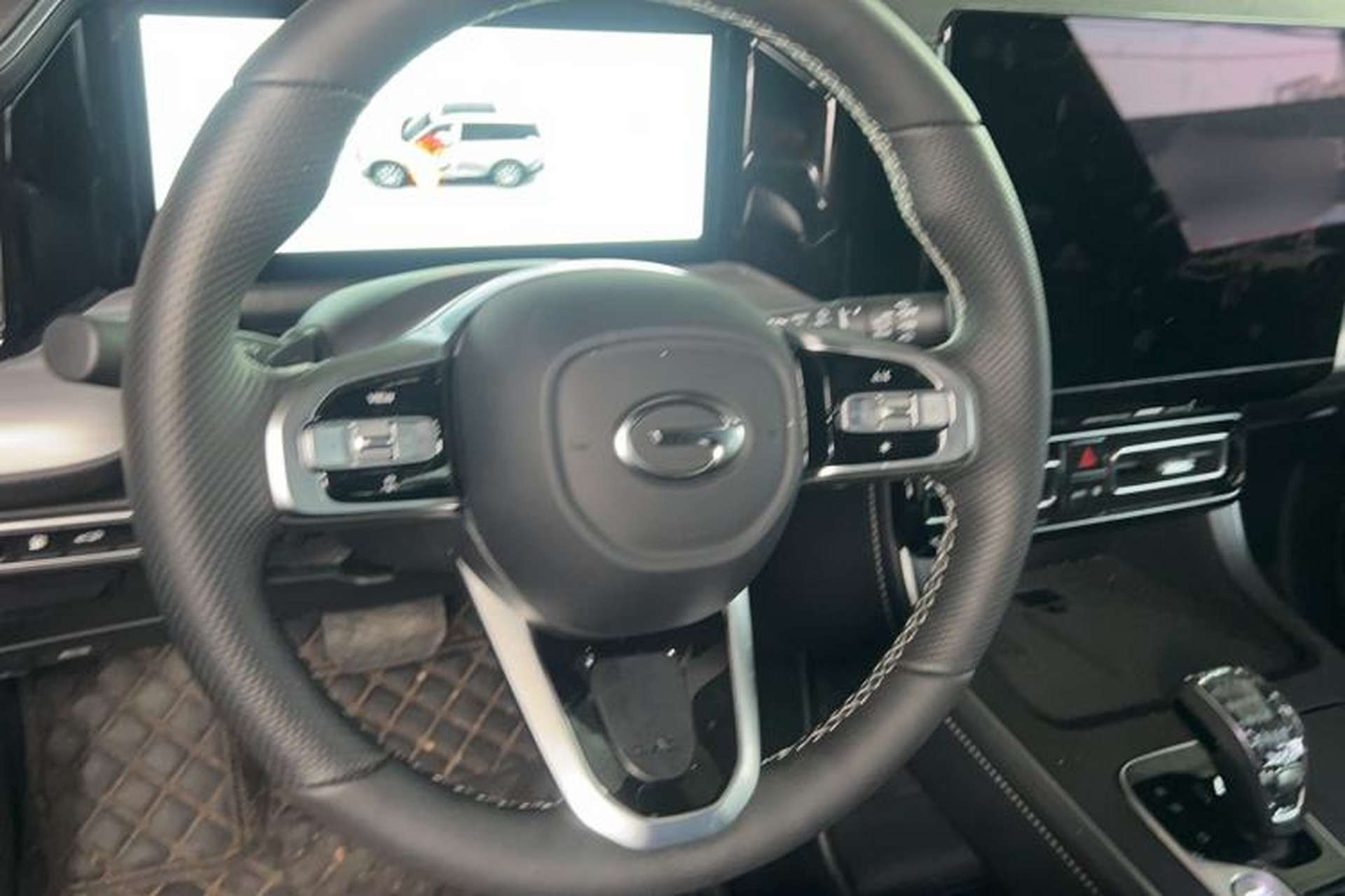 Used GAC Trumpchi GS8 2024 Linghang Series 2.0 TGDI Two-Wheel Drive Luxury Smart Connectivity Version Steering Wheel