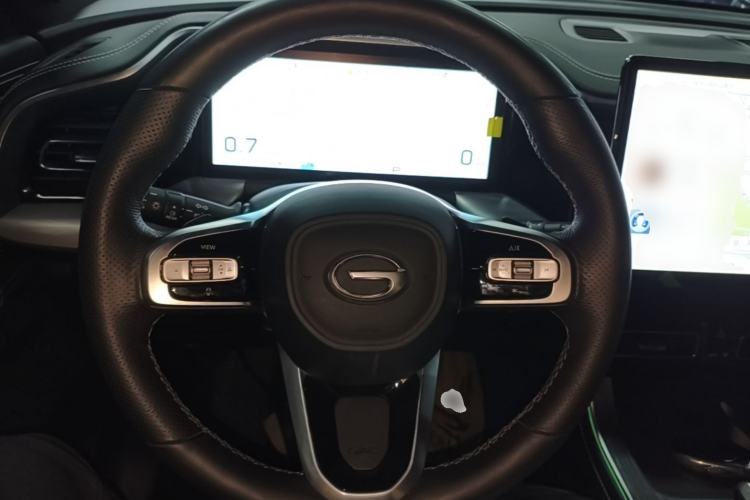 Used GAC Trumpchi GS8 2024 Linghang Series 2.0 TGDI Two-Wheel Drive Luxury Smart Connectivity Version Steering Wheel