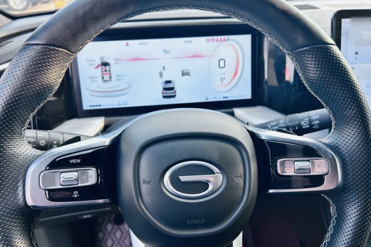 Used GAC Trumpchi GS8 2024 Linghang Series 2.0 TGDI Two-Wheel Drive Luxury Smart Connectivity Version Steering Wheel