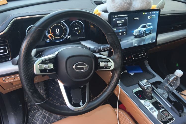 Used GAC Trumpchi GS8 2024 Linghang Series 2.0 TGDI Two-Wheel Drive Luxury Smart Connectivity Version Steering Wheel