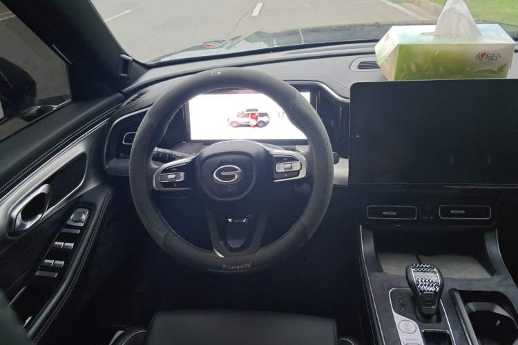 Used GAC Trumpchi GS8 2024 Linghang Series 2.0 TGDI Two-Wheel Drive Luxury Smart Connectivity Version Steering Wheel