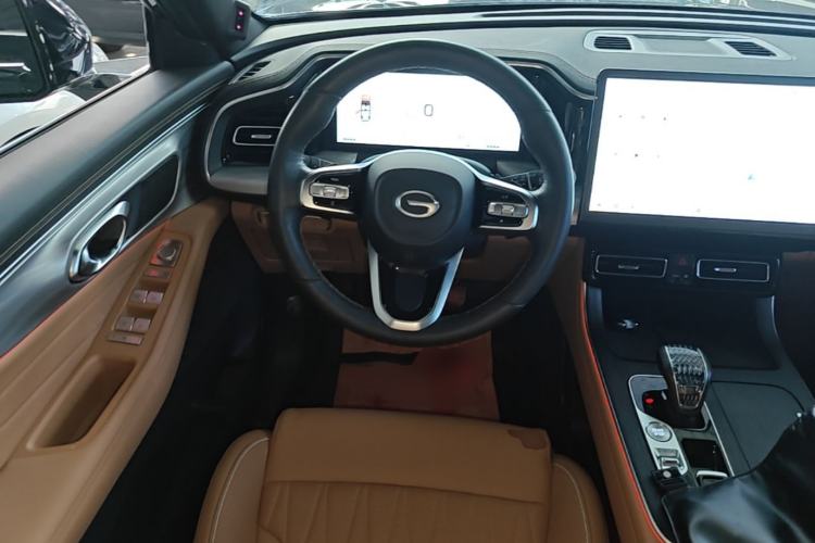 Used GAC Trumpchi GS8 2024 Linghang Series 2.0 TGDI Two-Wheel Drive Luxury Smart Connectivity Version Steering Wheel