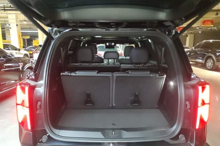 Used GAC Trumpchi GS8 2024 Linghang Series 2.0 TGDI Four-Wheel Drive Luxury Smart Connectivity Version Trunk