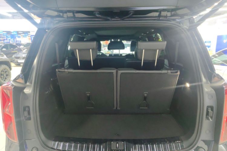 Used GAC Trumpchi GS8 2024 Linghang Series 2.0 TGDI Two-Wheel Drive Luxury Smart Connectivity Version Trunk