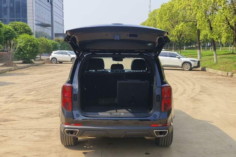 Used GAC Trumpchi GS8 2024 Linghang Series 2.0 TGDI Two-Wheel Drive Luxury Smart Connectivity Version Trunk