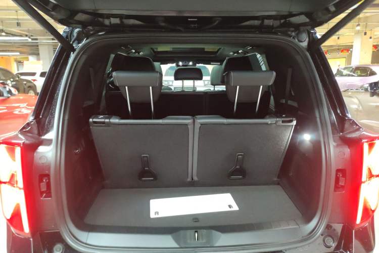 Used GAC Trumpchi GS8 2024 Linghang Series 2.0 TGDI Four-Wheel Drive Luxury Smart Connectivity Version Trunk