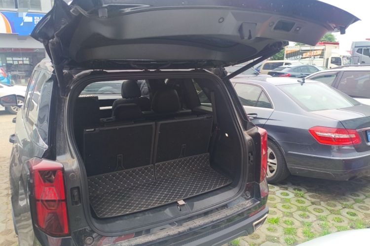 Used GAC Trumpchi GS8 2024 Linghang Series 2.0 TGDI Two-Wheel Drive Luxury Smart Connectivity Version Trunk