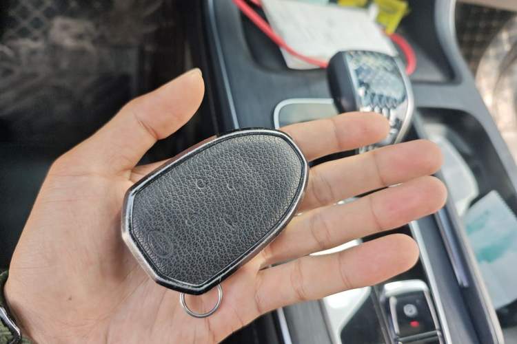 Used GAC Trumpchi GS8 2024 Linghang Series 2.0 TGDI Two-Wheel Drive Luxury Smart Connectivity Version Vehicle Key