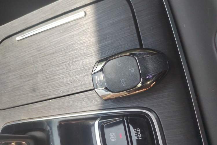 Used GAC Trumpchi GS8 2024 Linghang Series 2.0 TGDI Two-Wheel Drive Luxury Smart Connectivity Version Vehicle Key
