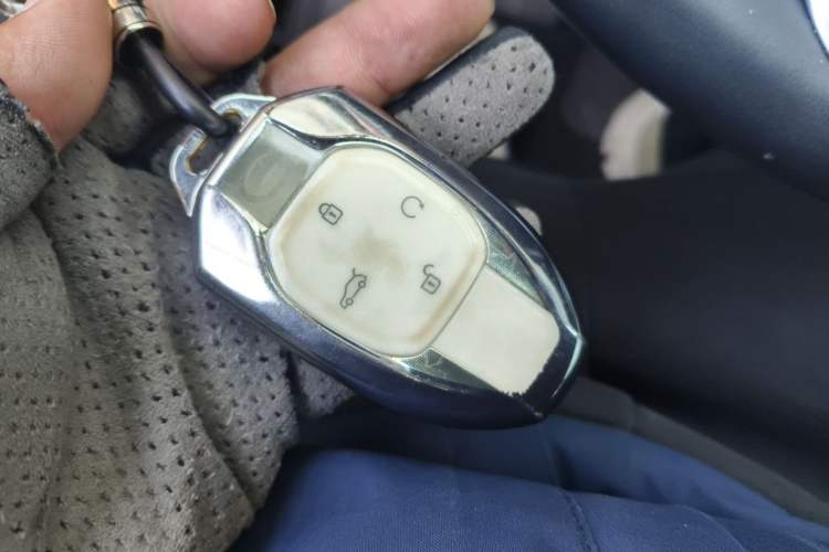 Used GAC Trumpchi GS8 2024 Linghang Series 2.0 TGDI Two-Wheel Drive Luxury Smart Connectivity Version Vehicle Key