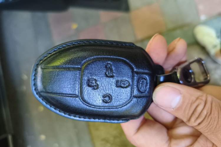 Used GAC Trumpchi GS8 2024 Linghang Series 2.0 TGDI Two-Wheel Drive Luxury Smart Connectivity Version Vehicle Key