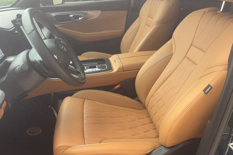 Used GAC Trumpchi GS8 2024 Linghang Series 2.0 TGDI Two-Wheel Drive Luxury Smart Connectivity Version Left Front Seat