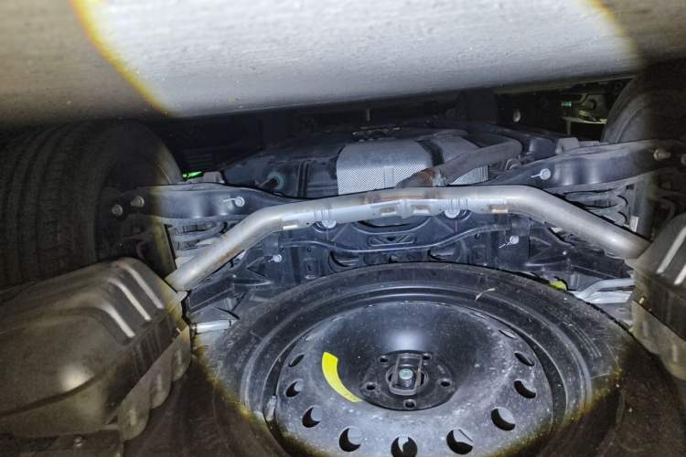 Used GAC Trumpchi GS8 2024 Dual-Motor Series 2.0TM Two-Wheel Drive Premium Edition Chassis Rear