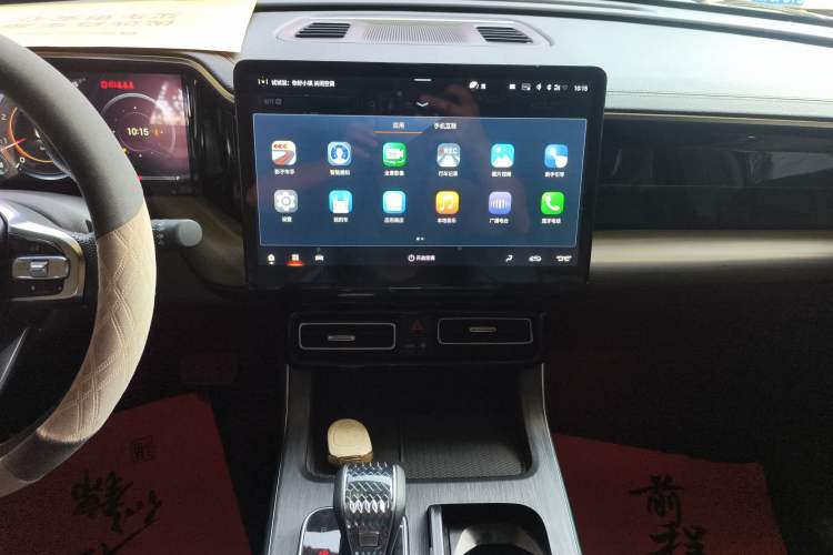 Used GAC Trumpchi GS8 2024 Linghang Series 2.0 TGDI Two-Wheel Drive Luxury Smart Connectivity Version Audio And AC Panel