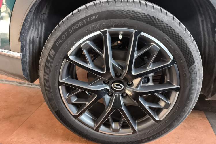 Used GAC Trumpchi GS8 2024 Linghang Series 2.0 TGDI Two-Wheel Drive Luxury Smart Connectivity Version Exterior 5