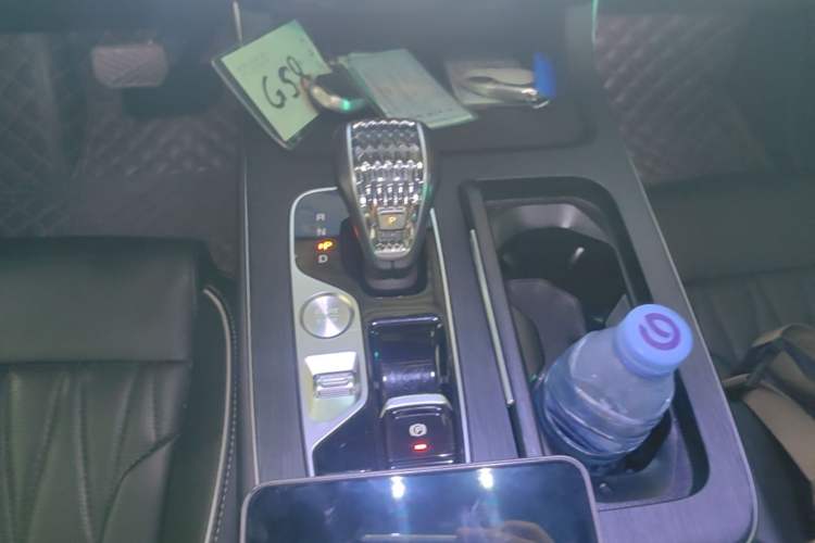 Used GAC Trumpchi GS8 2024 Linghang Series 2.0 TGDI Two-Wheel Drive Luxury Smart Connectivity Version Gear Lever