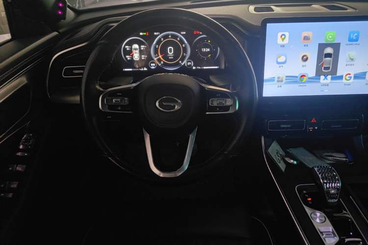 Used GAC Trumpchi GS8 2024 Linghang Series 2.0 TGDI Two-Wheel Drive Luxury Smart Connectivity Version Steering Wheel