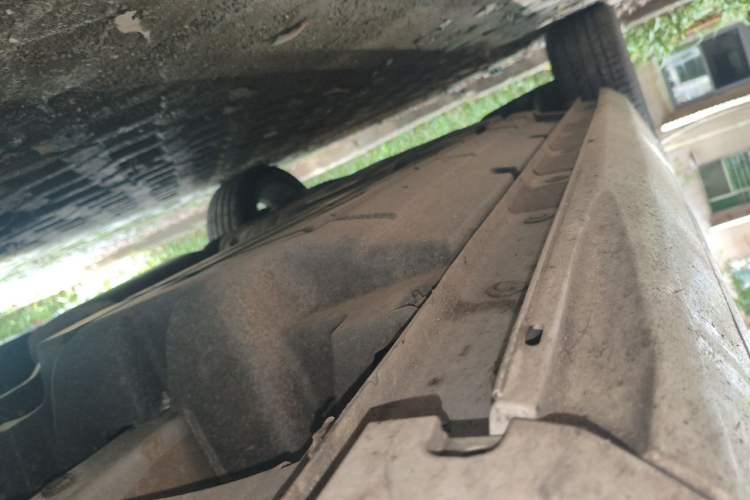 Used GAC Trumpchi GS8 2024 Dual-Motor Series 2.0TM Two-Wheel Drive Premium Edition Chassis Front Right