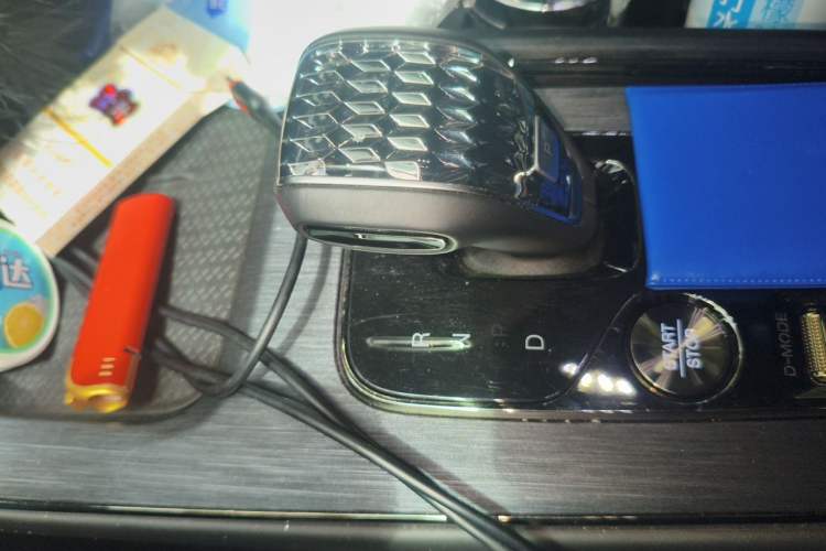 Used GAC Trumpchi GS8 2024 Dual-Motor Series 2.0TM Two-Wheel Drive Premium Edition Gear Lever